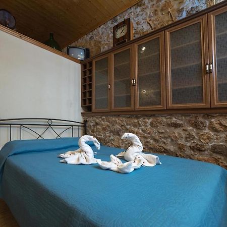Apartmán Menecrates Rustic Ágios Matthaíos Exteriér fotografie