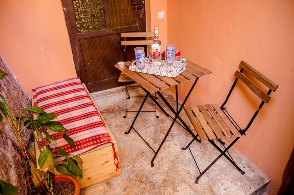 Apartmán Menecrates Rustic Ágios Matthaíos Exteriér fotografie