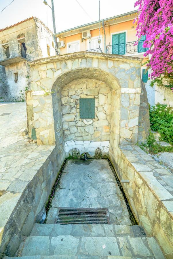 Apartmán Menecrates Rustic Ágios Matthaíos Exteriér fotografie